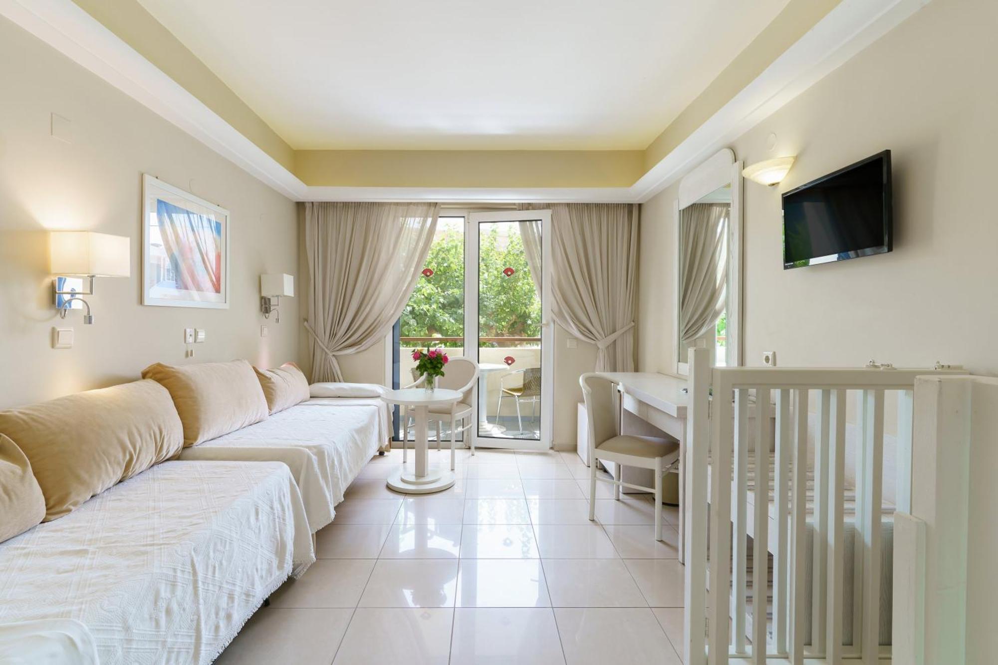Pearl Beach Rethymno Rom bilde