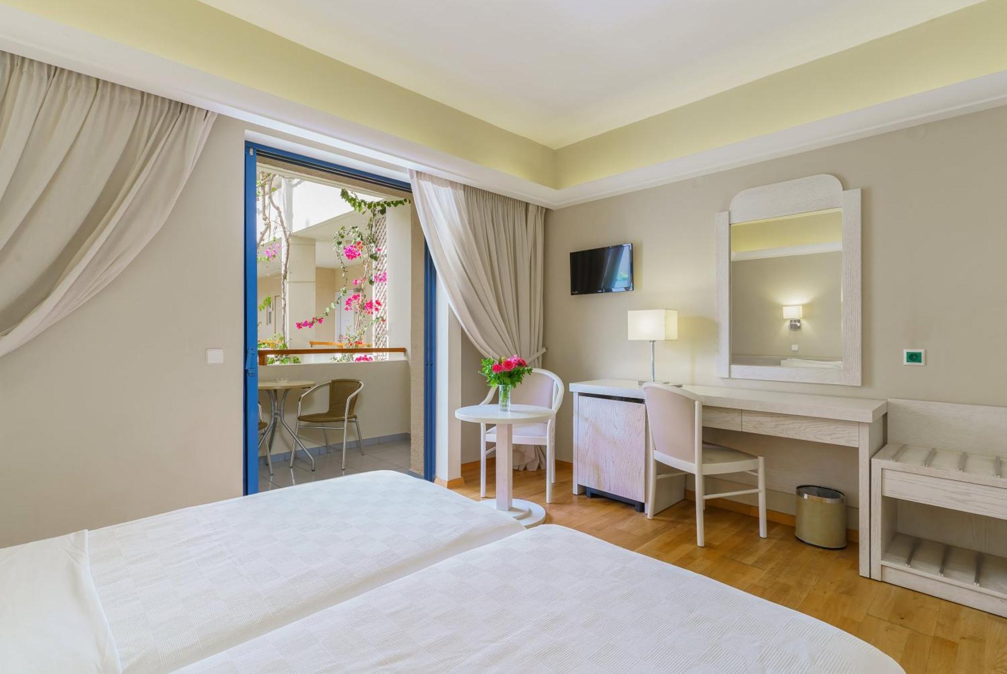 Pearl Beach Rethymno Rom bilde